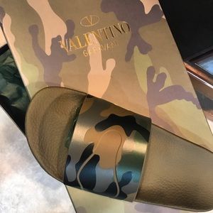 Men's Valentino slides